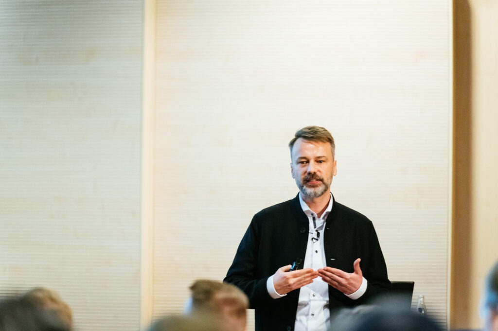 Dr. Alexander Schagen im Interview
